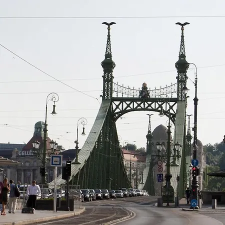 Josephine * Budapest